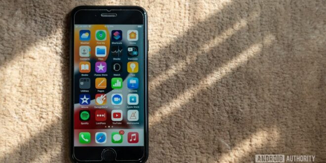 Update Iphone Three Mobile Review